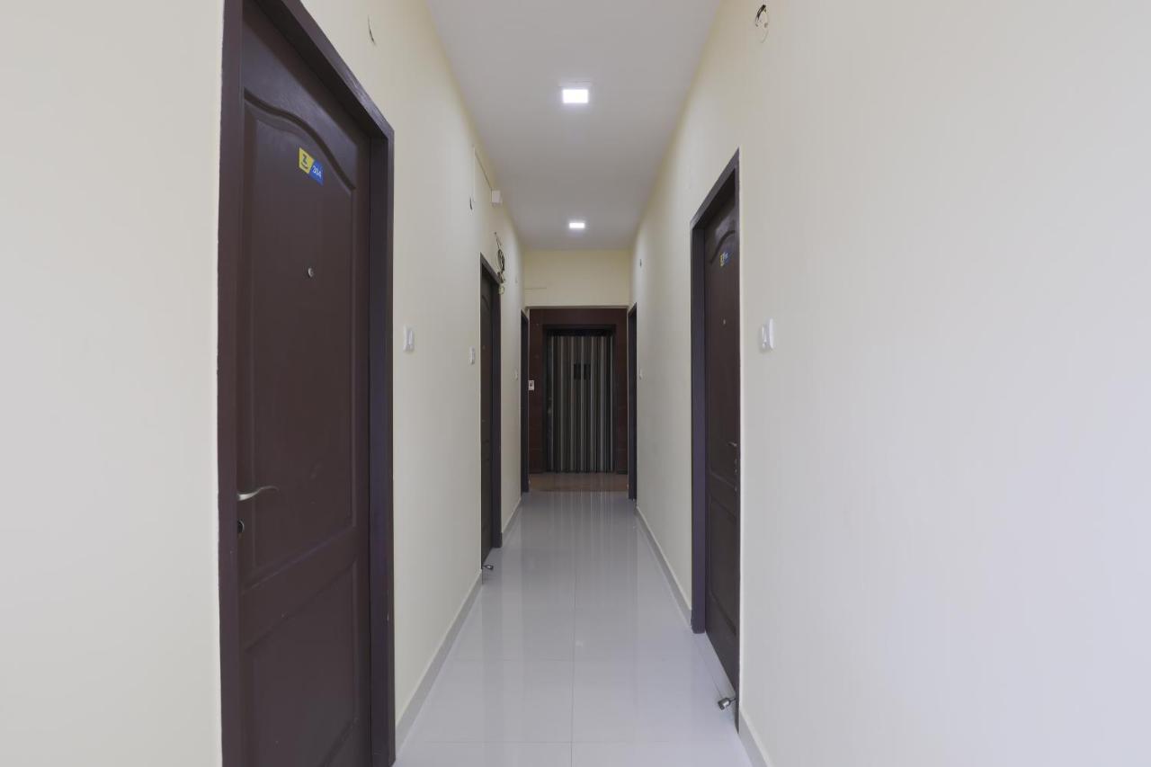 Green Tree Hotel-Near Vfs Global And Ramee Mall Chennai Bagian luar foto