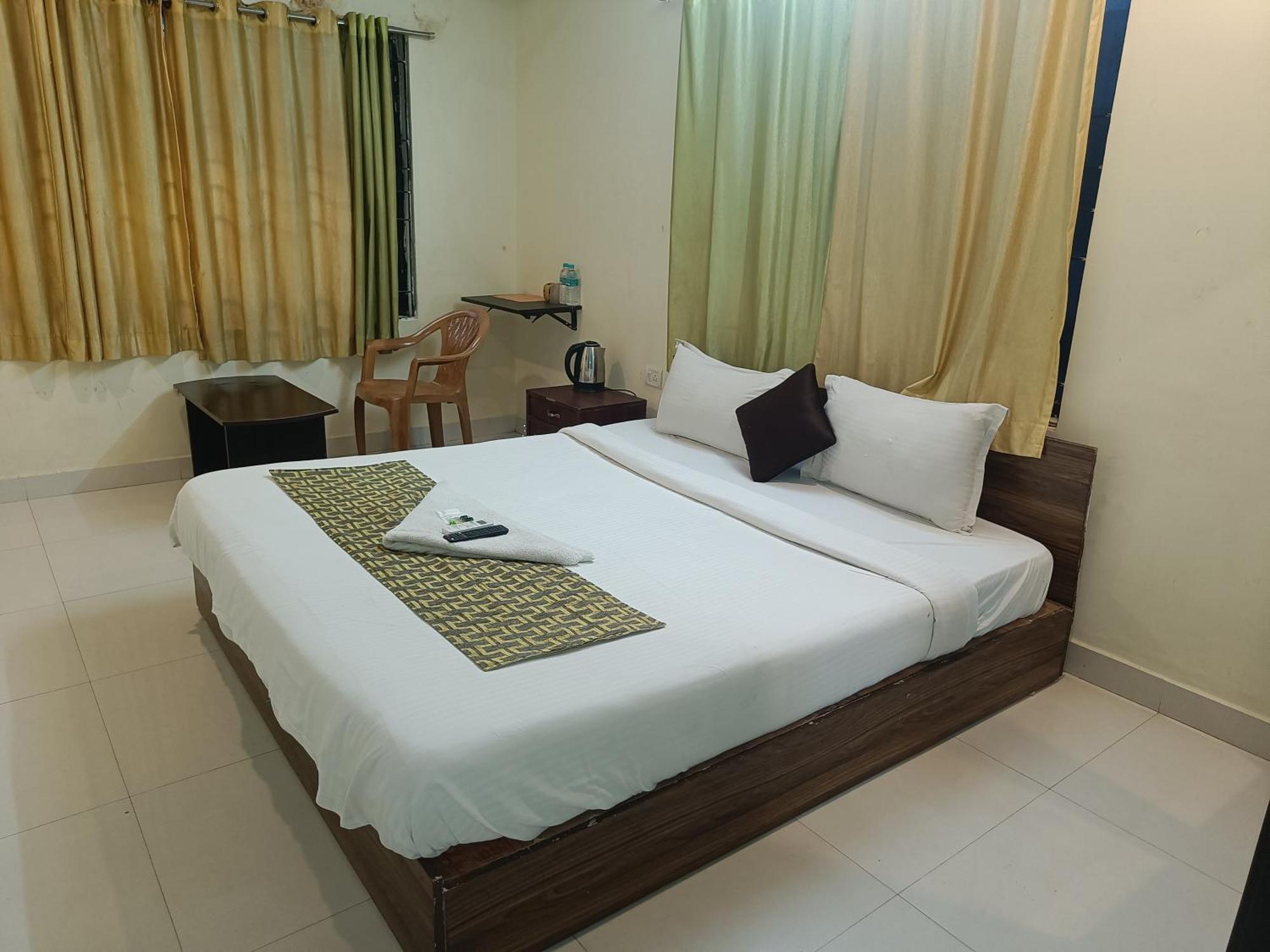 Green Tree Hotel-Near Vfs Global And Ramee Mall Chennai Bagian luar foto